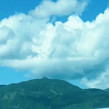 Yaduo Hotel (Xinfeng County Yunjishan Scenic Area）
