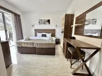 Guest House West Gate Hotels in Sutomore