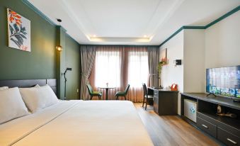 THE STAR HOTEL