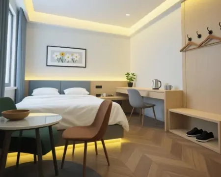 Huayue Hotel Hoteles en Ningxian