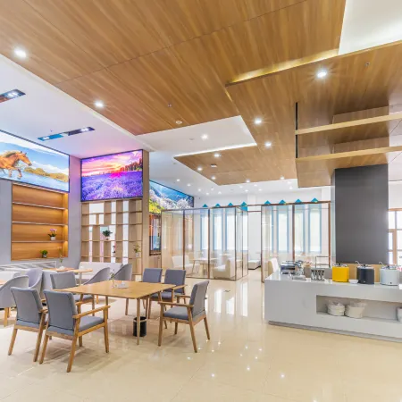 Junjing Hotel (Yining Railway Station Branch)