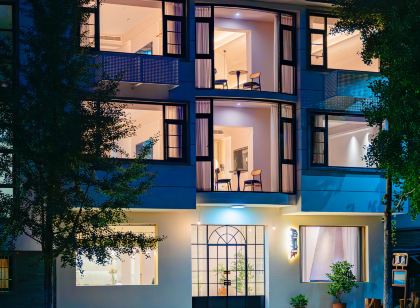 Tonglu Yaoyue Lanshe Homestay (OMG Heartbeat Paradise)