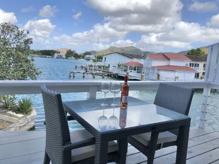 Blue Luxury Properties Отели в г. Олд Роуд