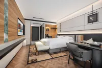 NATO ·QiXin Begonia Hotel (Hefei South Railway Station Store)