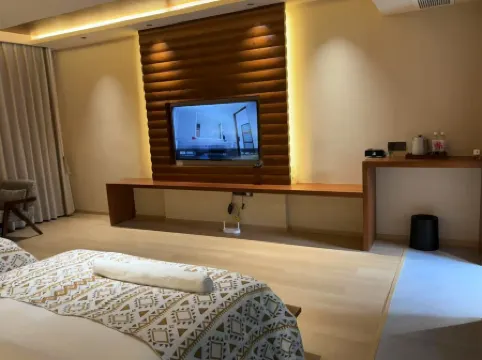 Lugu Lake Scenic Area M·S Muxiyuan Smart Homestay