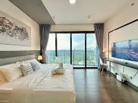 Almas Suites Puteri Harbour by Stayrene Hotels near Dato' Jaafar Muhammad Building