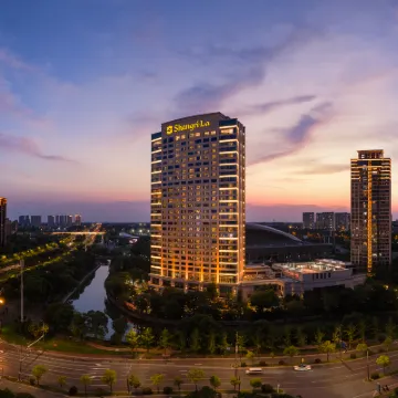 Shangri-La Hotel Yangzhou Hotels near Yangzhou Railway Station