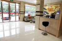 Qichun New Land Hotel