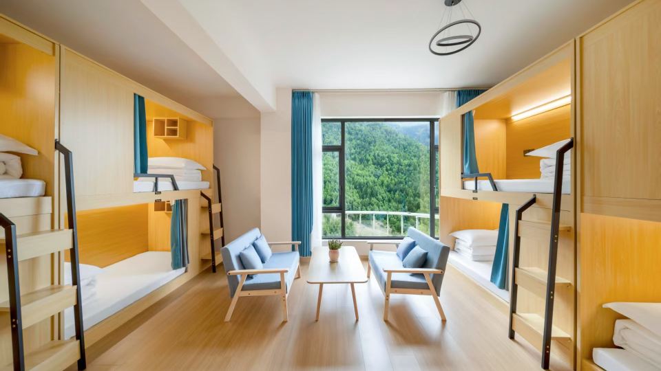 Siguniangshan Xueling Qingju Hotel