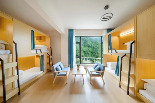 Siguniangshan Xueling Qingju Hotel