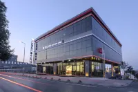 Bulton Delüxe Hotel Airport Hotel in zona Karadeniz Spor Tesisleri