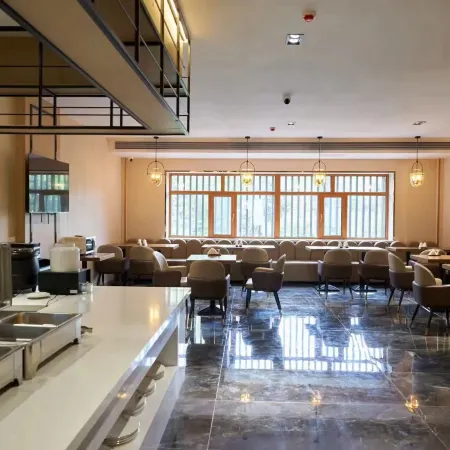 Lijing Business Hotel (Shengli Street)