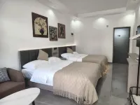 Qijiaju Homestay (Shiquan Ancient City) - วิวภูเขา