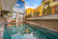 ECO Hotel 鄰近五季的酒店