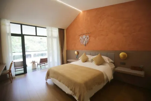 Nujiang Chuiyantai Homestay