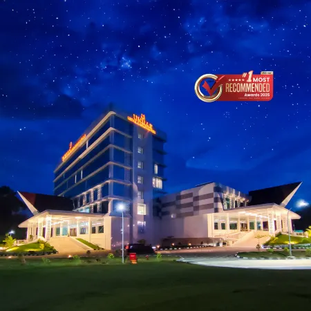 Unhas Hotel & Convention Отели в г. Тамаланреа