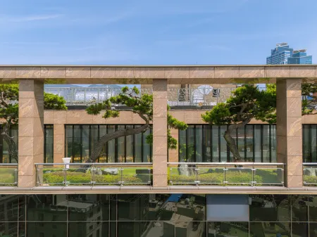 Arban Hotel Отели рядом с достопримечательностью «Songdo Cloud Trails»