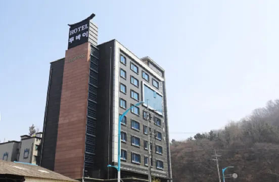 Incheon Wolmido Dubai Tourist Hotel Отели рядом с достопримечательностью «Songwol-dong Fairy Tale Village»