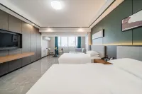 POLTTON Yuan Century Hotel (Zhuhai Mingzhu Light Rail Station Branch) - New