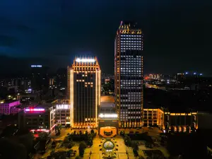 Grand Rezen In Chong Zuo