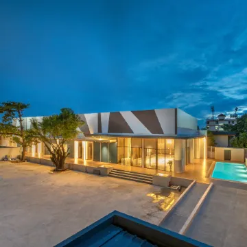 The Legacy Convention Hotel