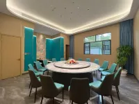 Vienna International Hotel (Li County Administrative Center New District) - breakfast