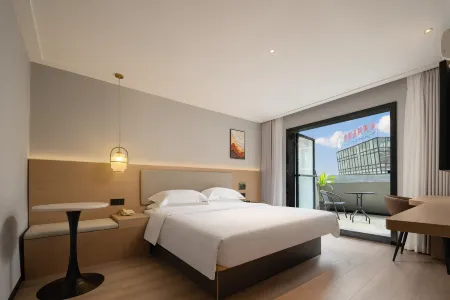 Yiduo Hotel (Binyang Liwo Plaza Fenghuanghu Park Branch) Отели рядом с достопримечательностью «Binyang Gymnasium»