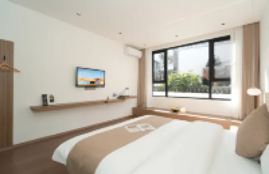 Yiyun Mountain HouseCangshan Mountain is a quiet and beautiful place for the Bai people to stay Hotels near Cai Village