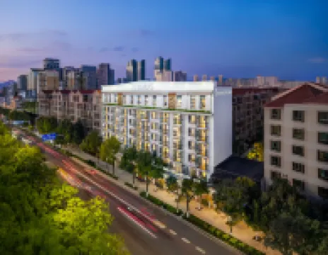 Ananas Polaris Hotel (Tongde Kunming Plaza Beichen Fortune Centre) Hotel berhampiran World Horti-Expo Garden