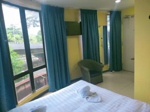 Swing & Pillows @ Sentul Jalan Ipoh Kuala Lumpur