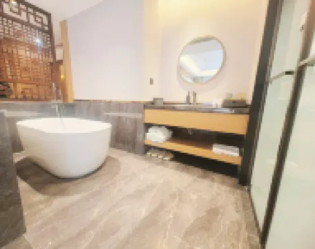 康和逸扉ホテル（情歌広場）