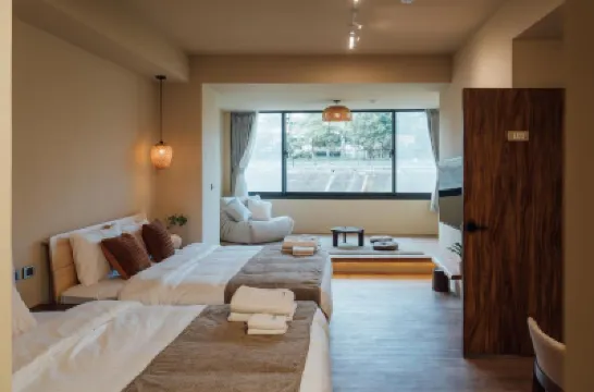 Sweet fun Hotels near Sijiaoting Train Station