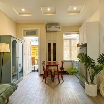 Ben Thanh Stay - Steps to Nguyen Hue Walking Street Hotels near Ho Chi Minh City Museum of Fine Arts