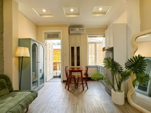 Ben Thanh Stay - Steps to Nguyen Hue Walking Street Bach Tung Diep Park附近的飯店