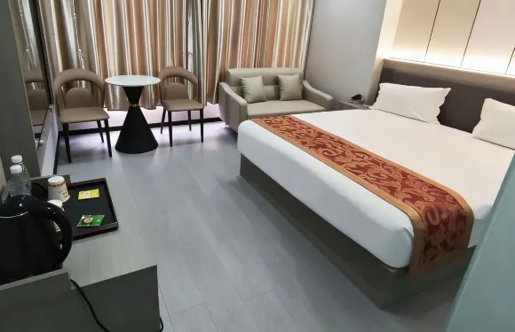 隆林朝平鑫悦酒店