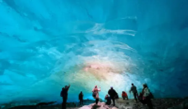 Laigu Glacier Gaozan Yangqiecang Retreat Homestay