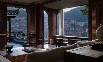 見山·也東Chill全景民宿（西江千戶苗寨店） - 2026 最新訂房優惠 - 雷山住宿推薦｜Trip.com