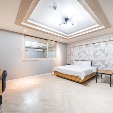 Mokpo Hotel Eco โรงแรมในช็อนนัม-ควังจู