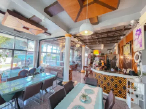 แหวนเพชรเพลส โรงแรมในอำเภอ วารินชำราบ