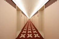 Ni Hao Hotel (Erdao Baihe Town Changbaishan Station)