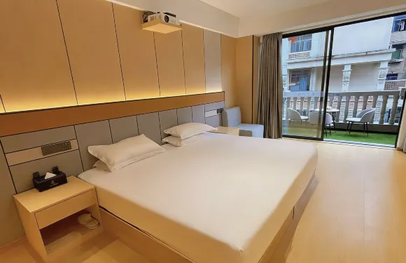 宜賓水木酒店（合江門冠英古街店）