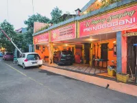 RedDoorz Syariah Near Margahayu Raya Hotels in Buahbatu