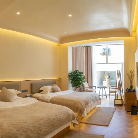 Shengqi Manor Pavilion Homestay (Barkhor Street)
