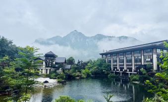 Fanjing Cloud Villa Hotel