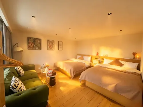 Adherent · Fire Fox | Mountain House Light Luxury Vacation Homestay (Kanas)