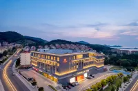 Weihai Tianhe Art Gallery Hotel Hotels in Banyuewan/Maotou Mountain