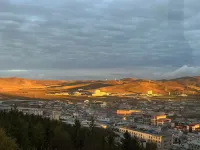 Zoergai Zunyue Ruitian Hotel - Mountain view