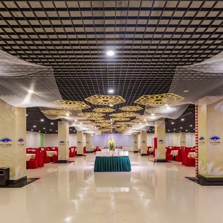 Zhangbei Xingye Lakeside Hotel