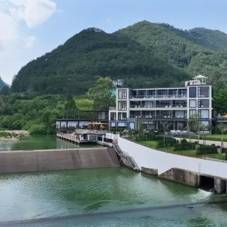 Jiaoling Yunshuiyao Hotel