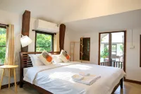 ZJ stay over the moon Wellness resort and cafe - 4-Sterne